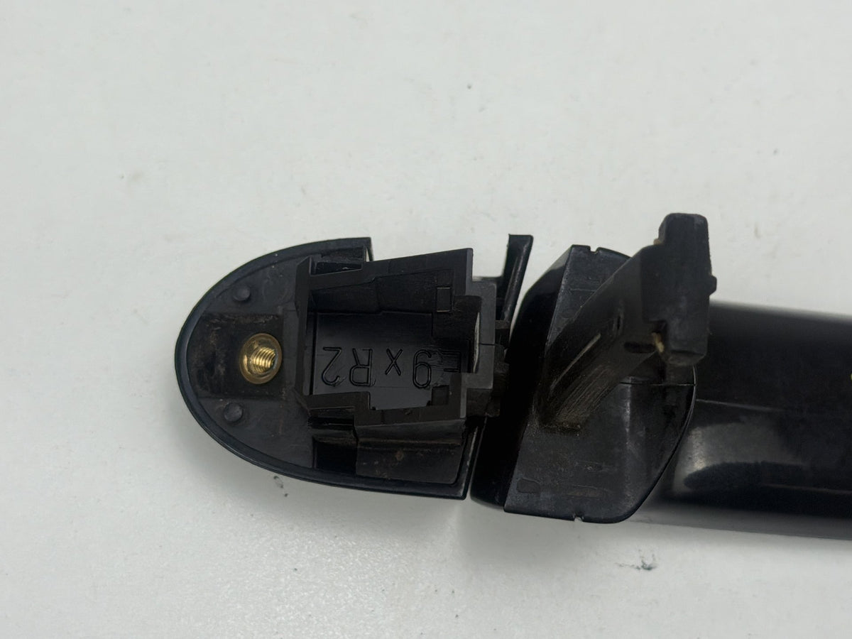 2009-2011 BMW 335i xDrive Front Right Passenger Side Exterior Door Handle OEM