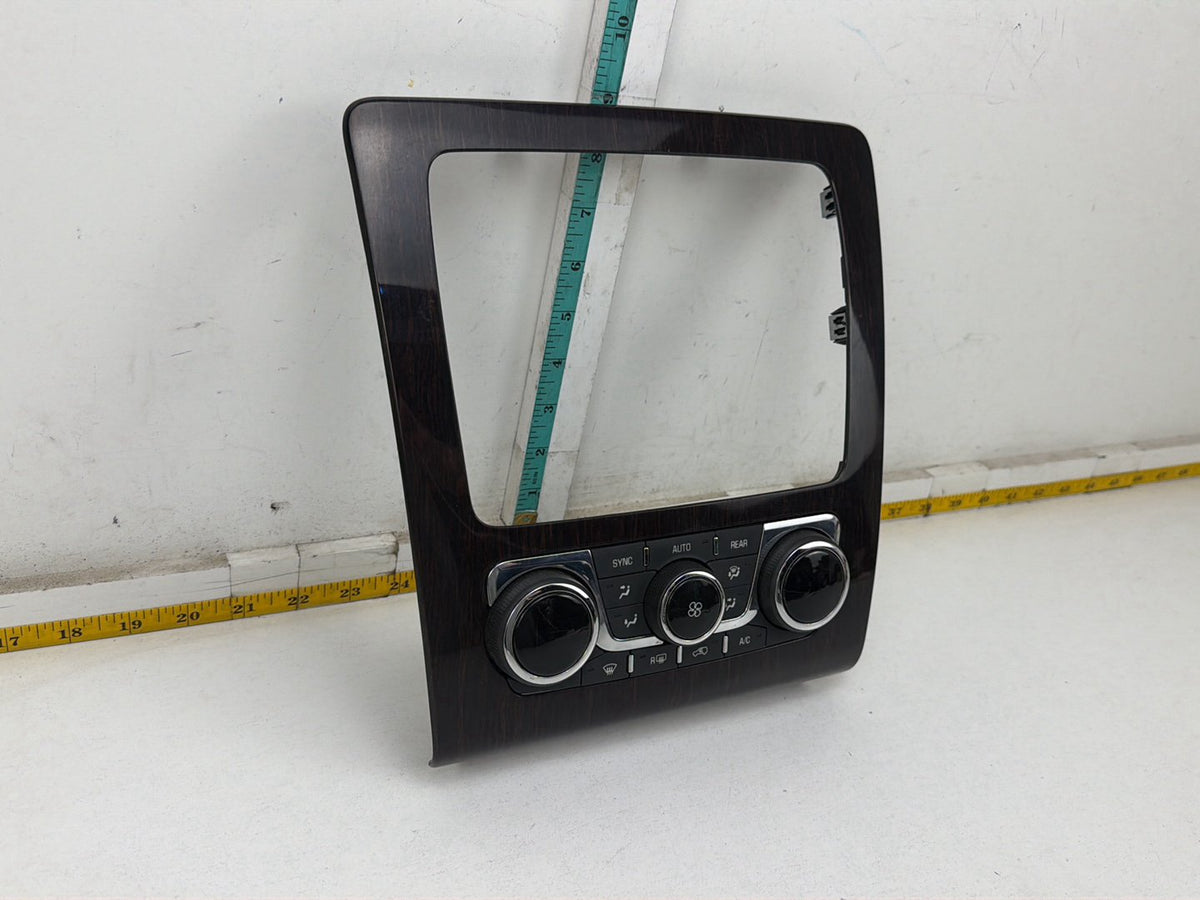 2013-2017 Chevrolet Traverse Radio Bezel Trim A/C Heater Climate Control OEM
