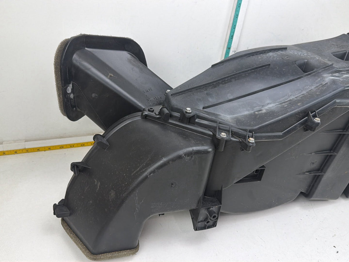 2003-2004 Lincoln Navigator U228 Rear A/C Evaporator Heater Core Housing Box OEM