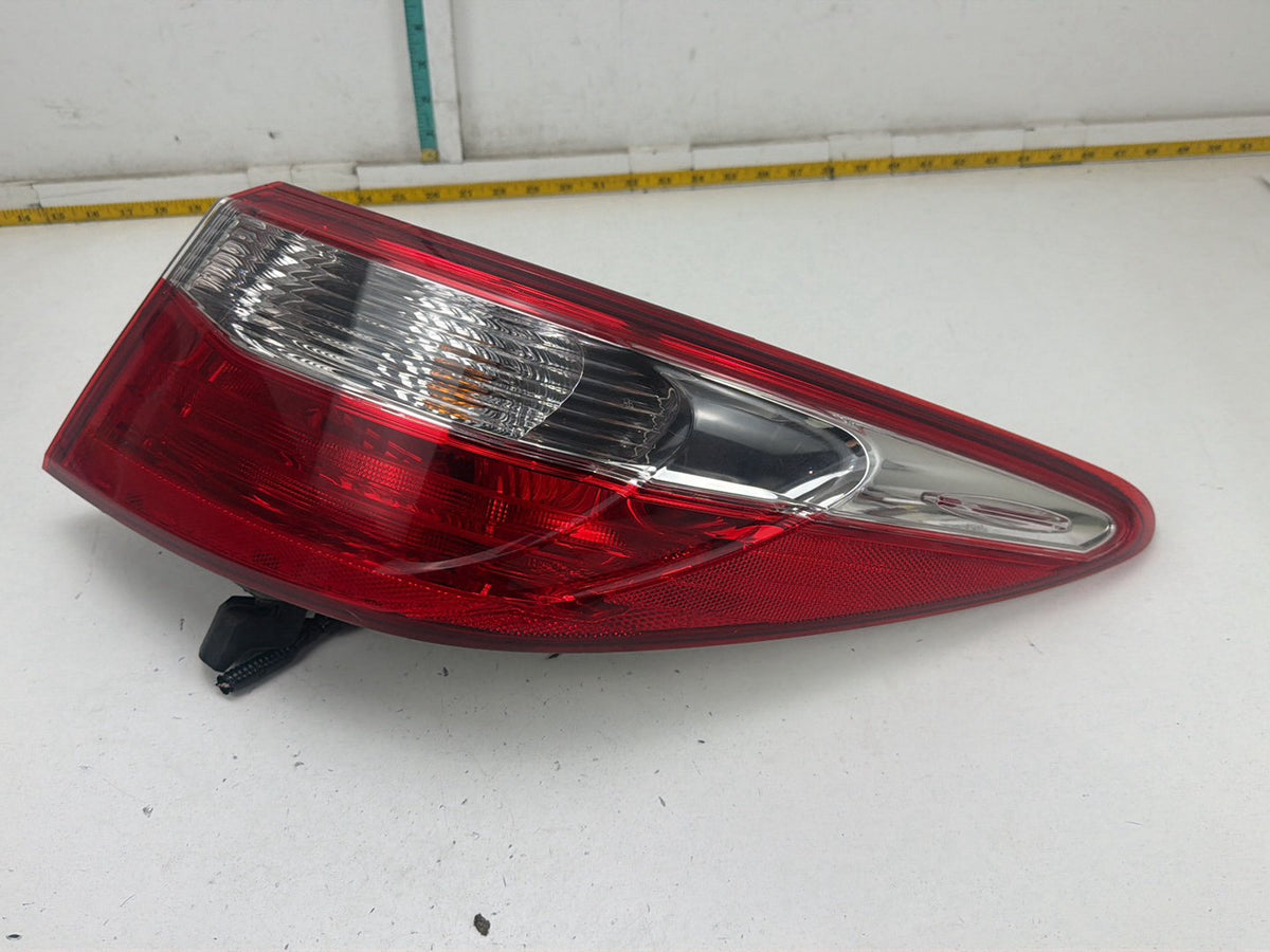 2015-2017 Toyota Camry XV50 - Rear Right Passenger Tail Light 945234 OEM