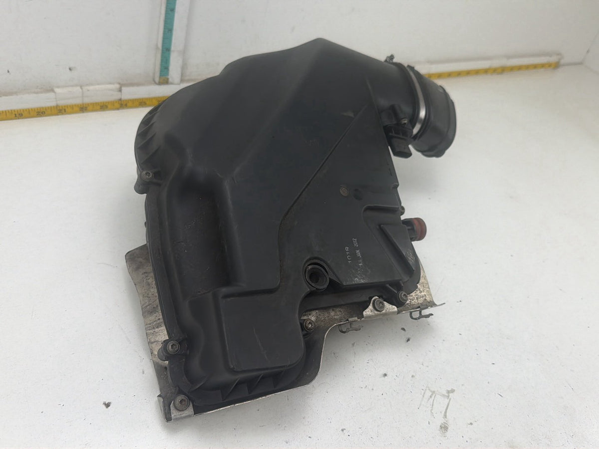 2007-2013 BMW X5 4.4L Left Air Intake Filter Housing/ Box 7577455 OEM