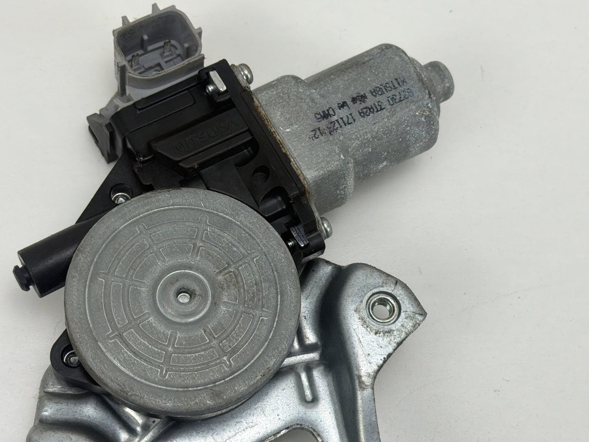 2013-2019 Nissan Sentra Right Rear Window Regulator/Motor 82730-3TA2A OEM