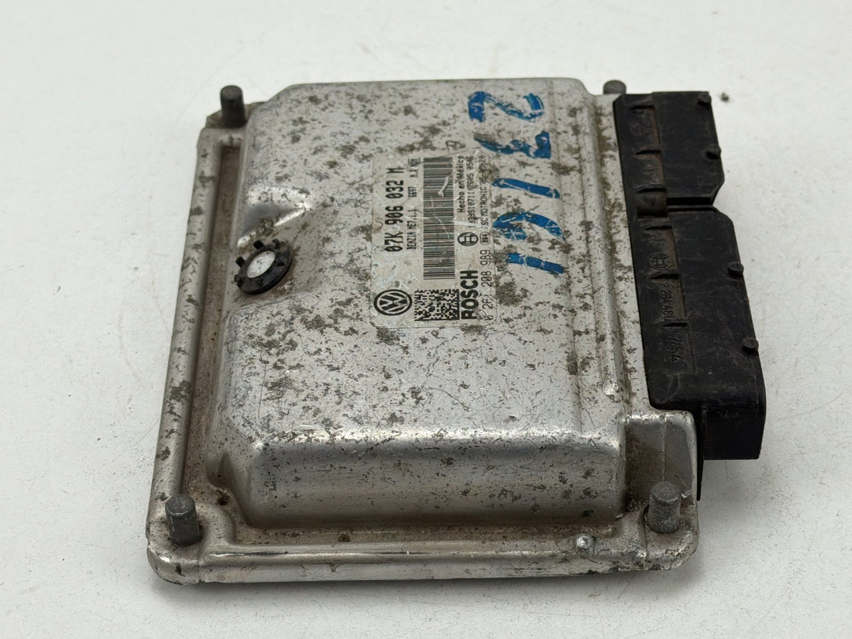 2006 Volkswagen Jetta 2.5L Engine Control Module Unit ECU 07K906032M OEM