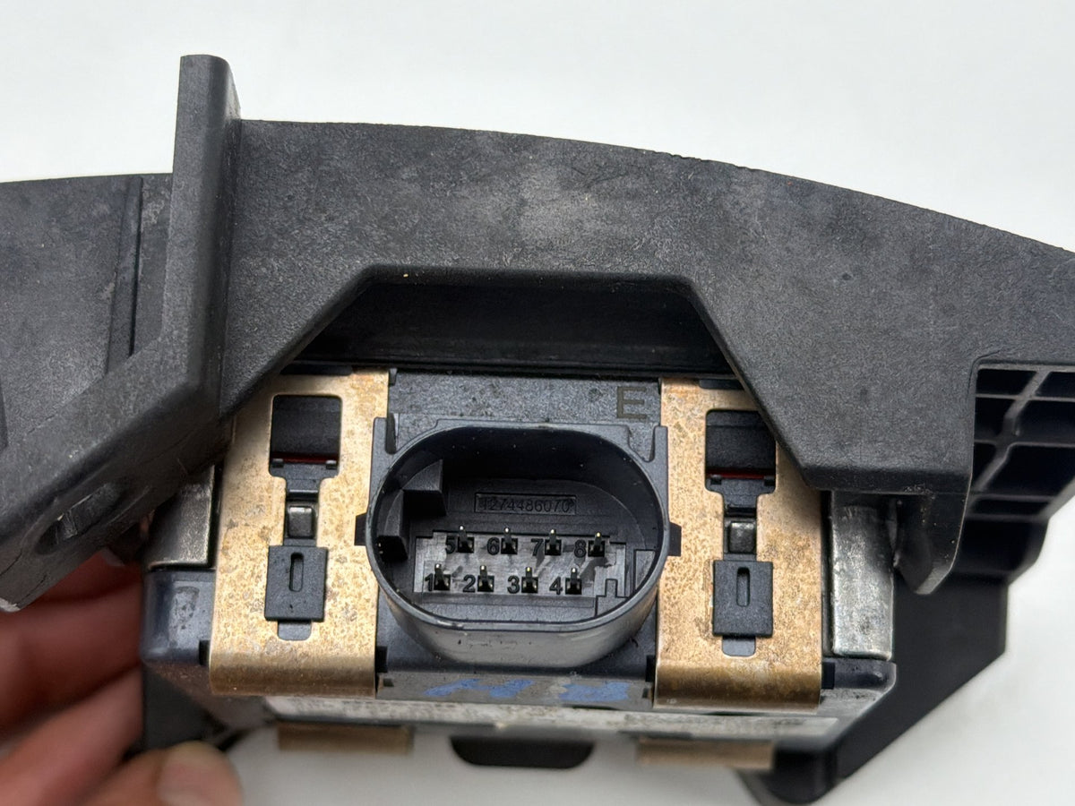 2017-2019 Audi A4 - Right Rear Blind Spot Radar Sensor 4M0 907 566 D OEM