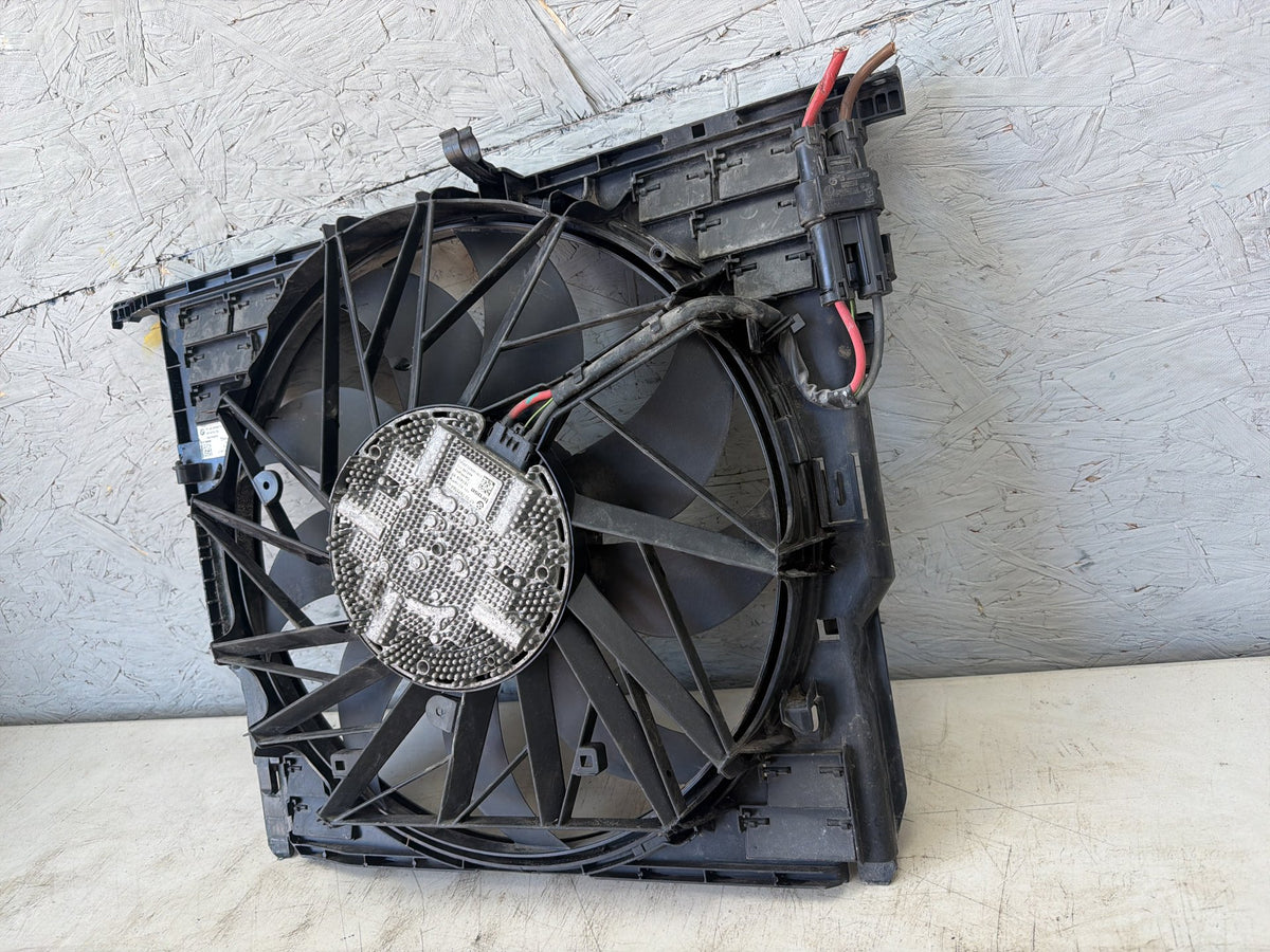 2010-2016 BMW 550i F10 4.4L Radiator Cooling Fan 8509743 OEM