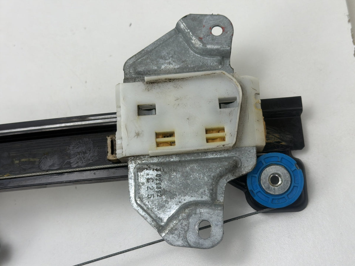 2013-2018 Nissan Altima Front Right Power Window Regulator Motor 80720-3TA4A OEM