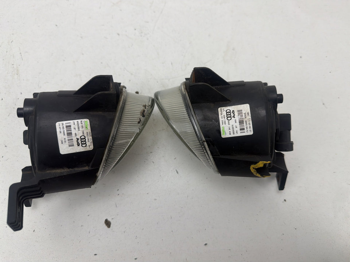 2005-2008 Audi A4 Front Bumper Fog Driving Lights Lamps Pair 8E0941699C OEM