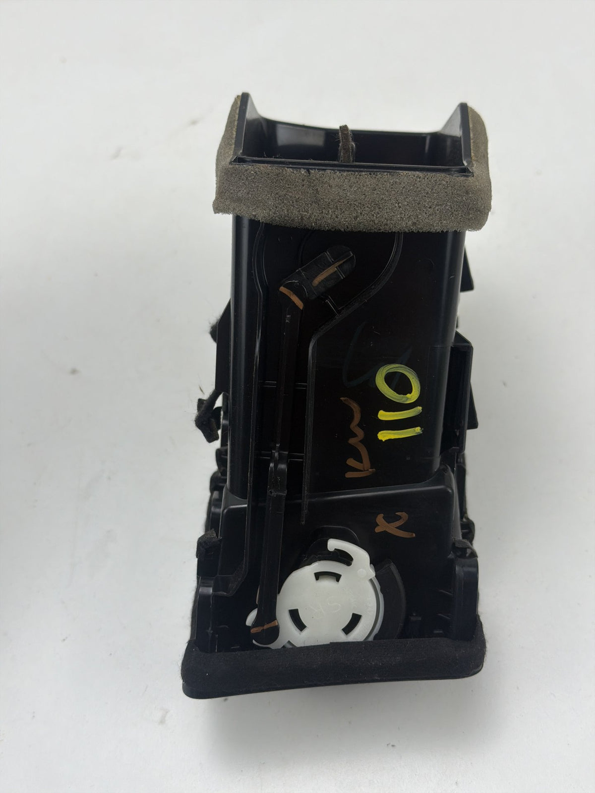 2013-2018 Nissan Altima Left & Right AC Air Vent Pair 68750-3TA0A OEM