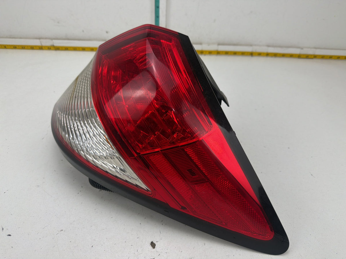 2019-2022 Honda CR-V Right Passenger Side Quarter Panel Mounted Tail Light OEM