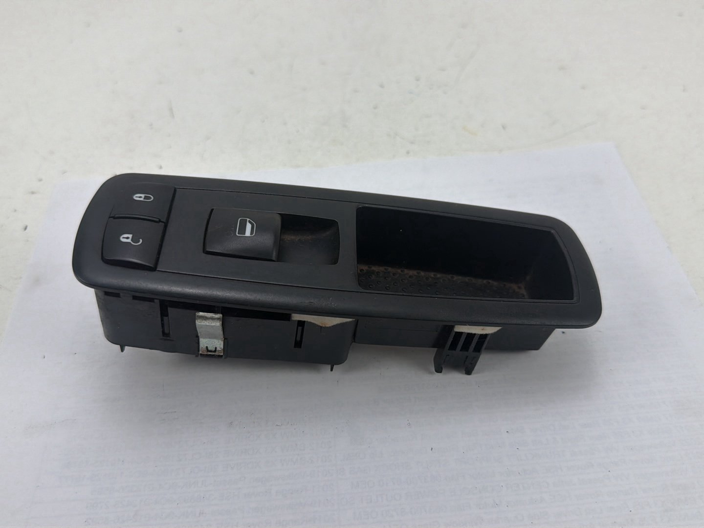 2013-2018 Ram 1500 Front Right Passenger Side Power Window Switch 68110865AA OEM